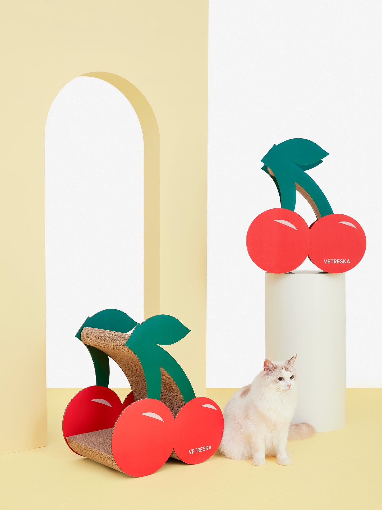 VETRESKA Cherry Cat Scratcher